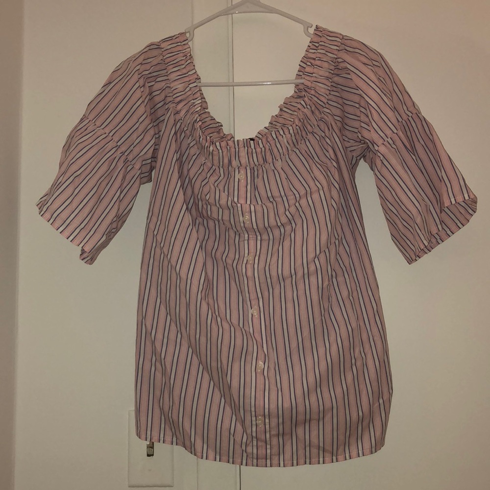 Abercrombie & Fitch Off the Shoulder Button Down